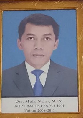 Drs.Muh.Nizar